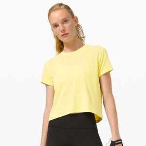 Lululemon Train to Be SS